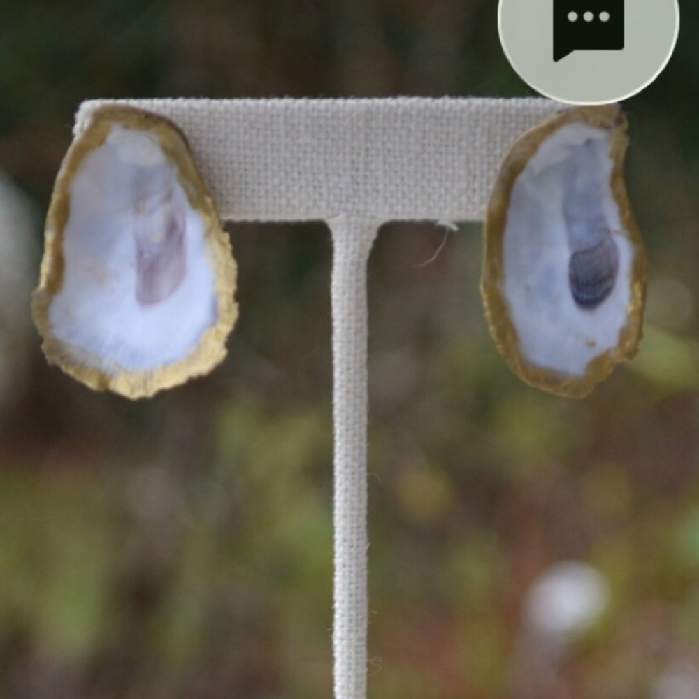 Oyster earrings